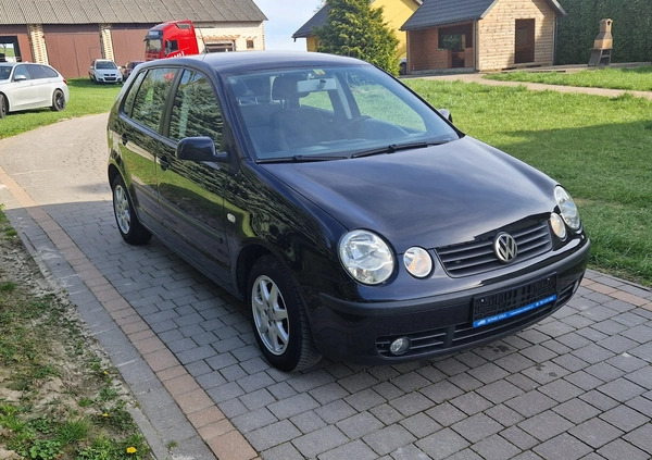 Volkswagen Polo cena 8500 przebieg: 238302, rok produkcji 2004 z Międzychód małe 137